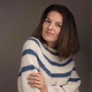 Alpaca sweater Fluffu sweater Hand knit sweater Ready to ship sweater